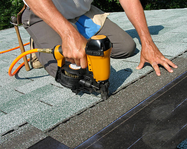 Best Flat Roof Repair Services  in Moorhead, MN